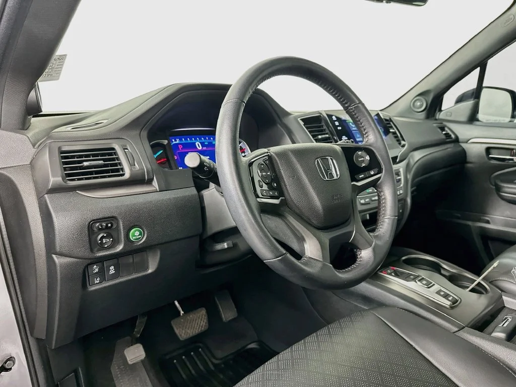 Used 2021  Honda EX-L image 10