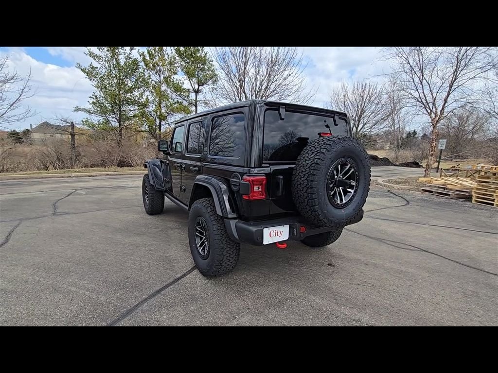 New 2026 Black Clear-Coat Exterior Paint Jeep Rubicon X image 6