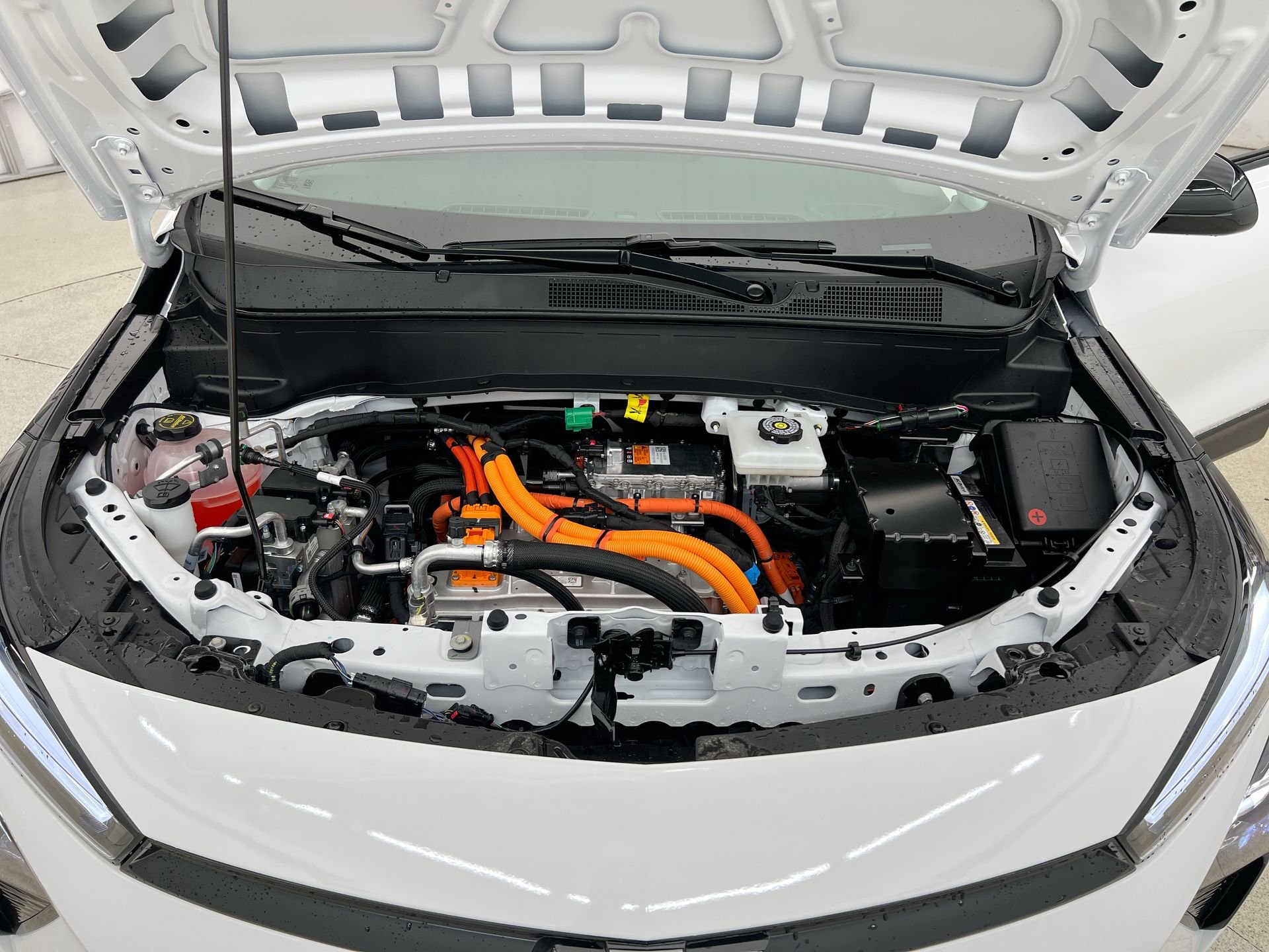2027 Chevrolet Bolt LT - Photo 60