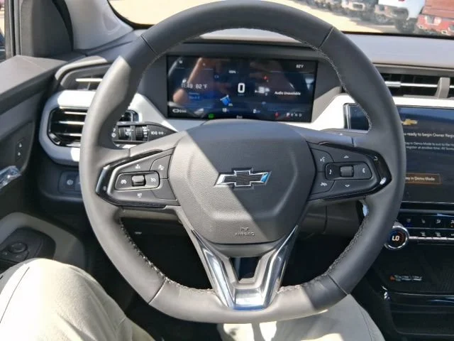 2027 Chevrolet Bolt RS - Photo 8