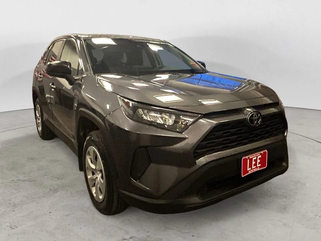 Used 2022 Magnetic Gray Toyota LE image 7