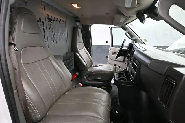 Used 2019 White Chevrolet Work Van image 33