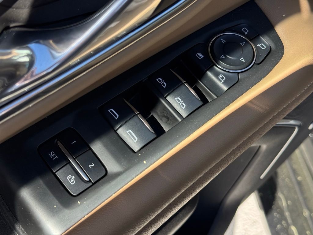 2024 Chevrolet Suburban Premier - Photo 29