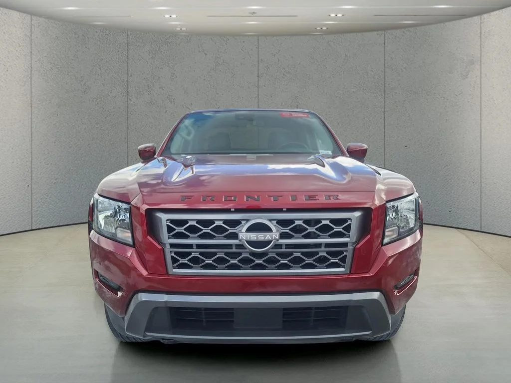 Used 2023 Red Nissan SV image 8