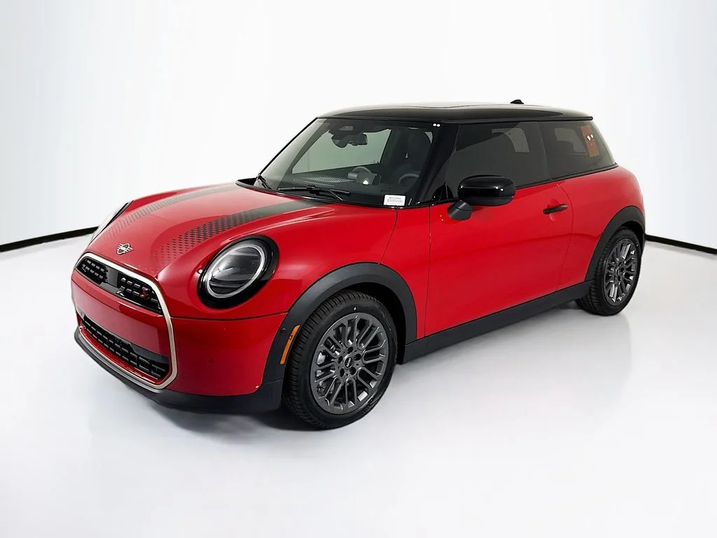 2026 MINI Hardtop Cooper S Signature's photo