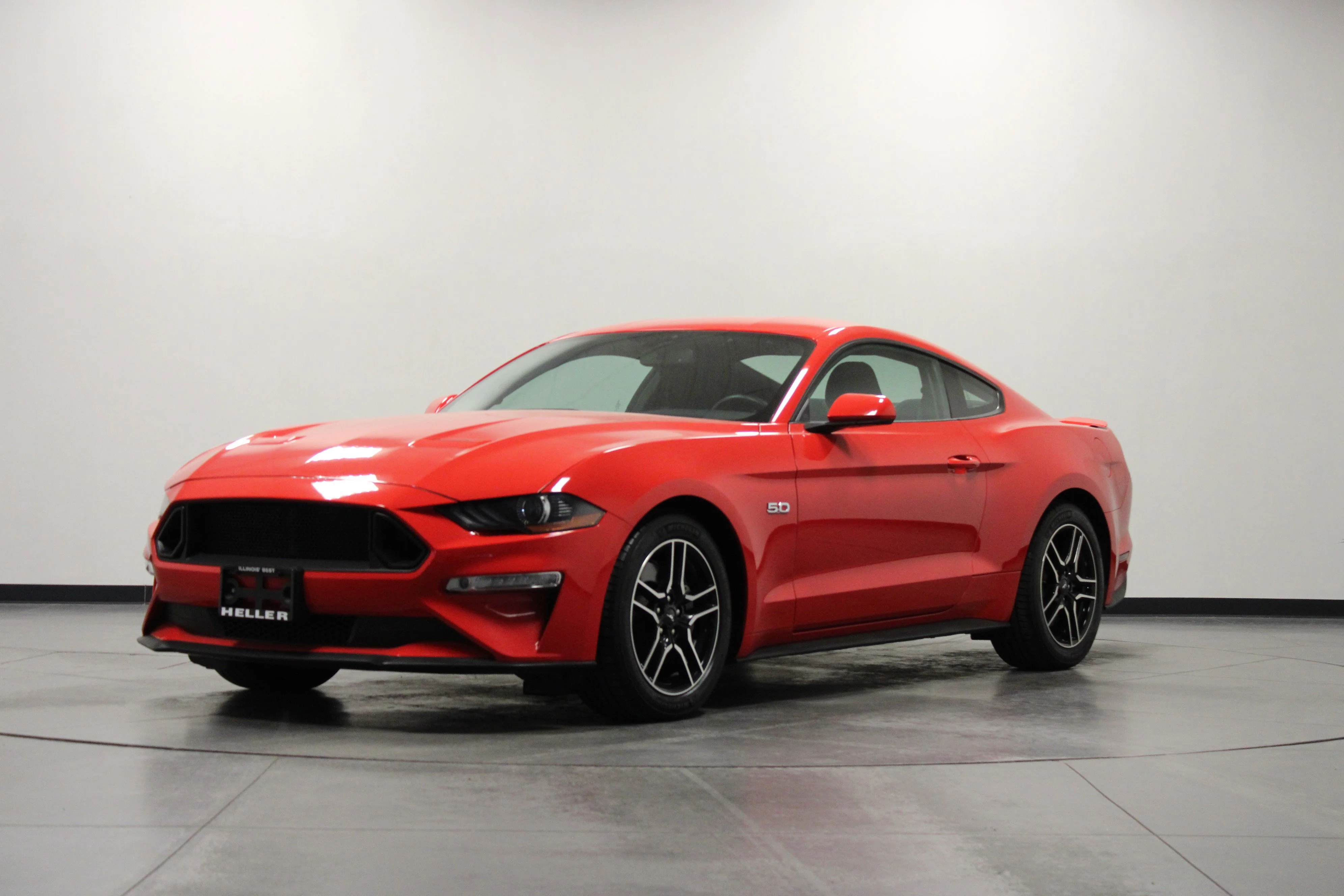 Used 2018 Race Red Ford GT image 8