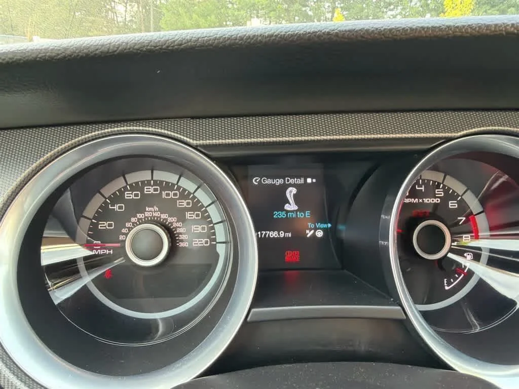Used 2014 Black Ford Shelby GT500 image 11