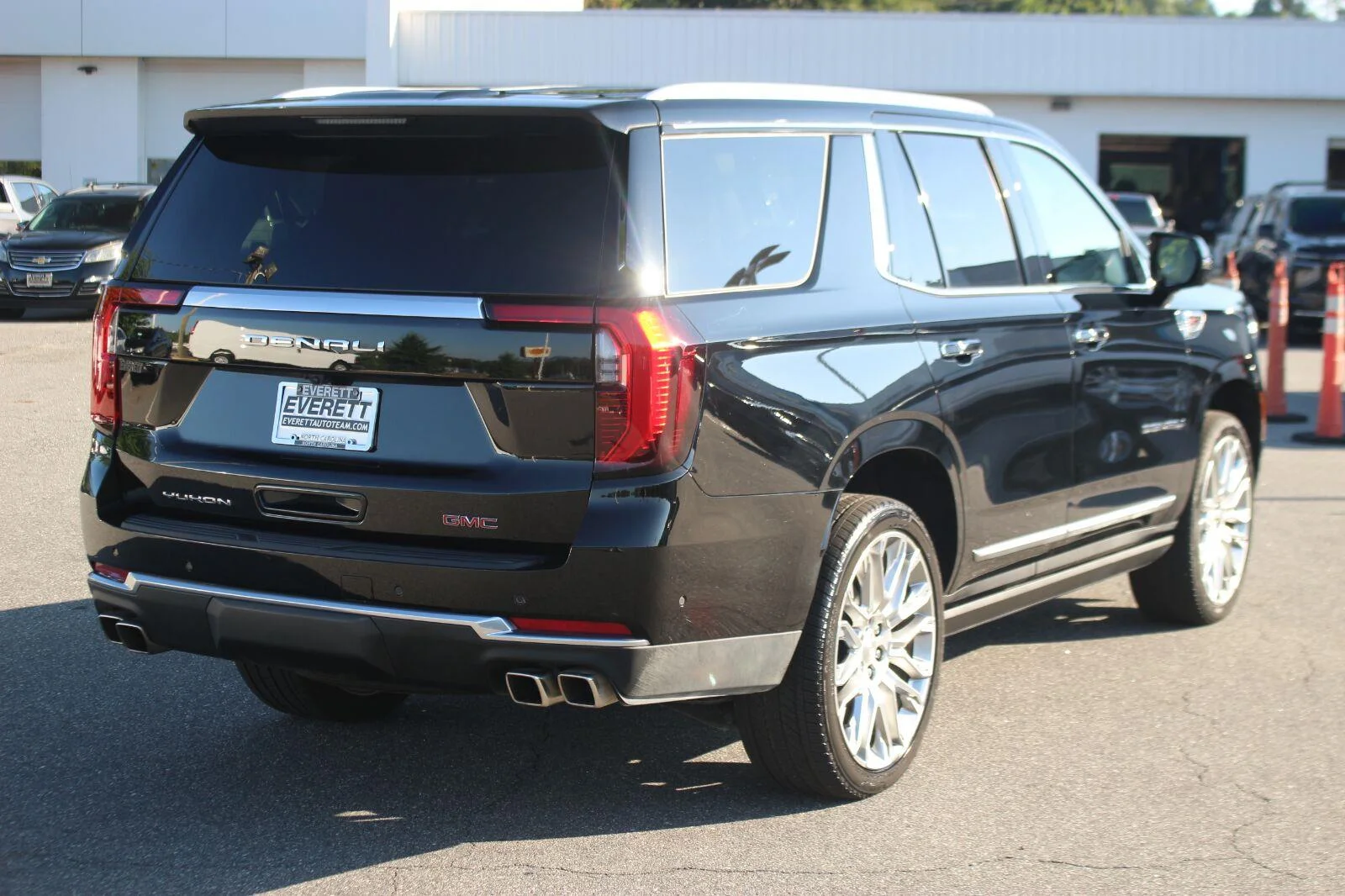 Used 2026 Onyx Black GMC Denali image 7
