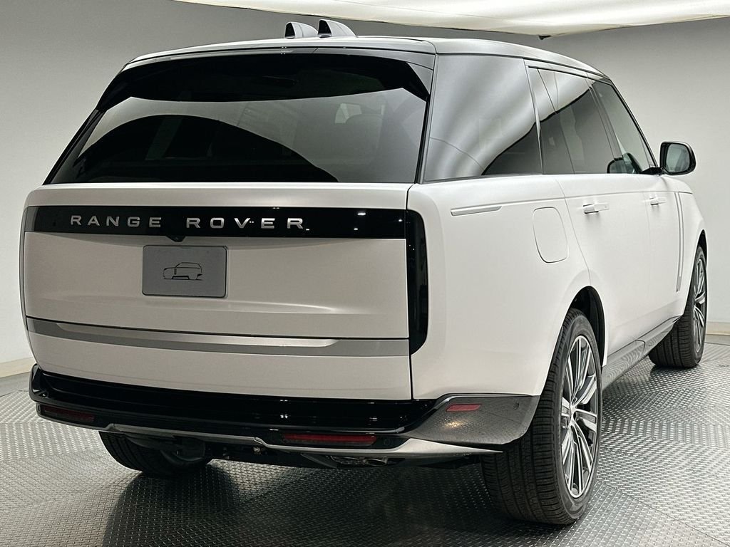 New 2026 Icy White Satin LAND ROVER Autobiography image 11