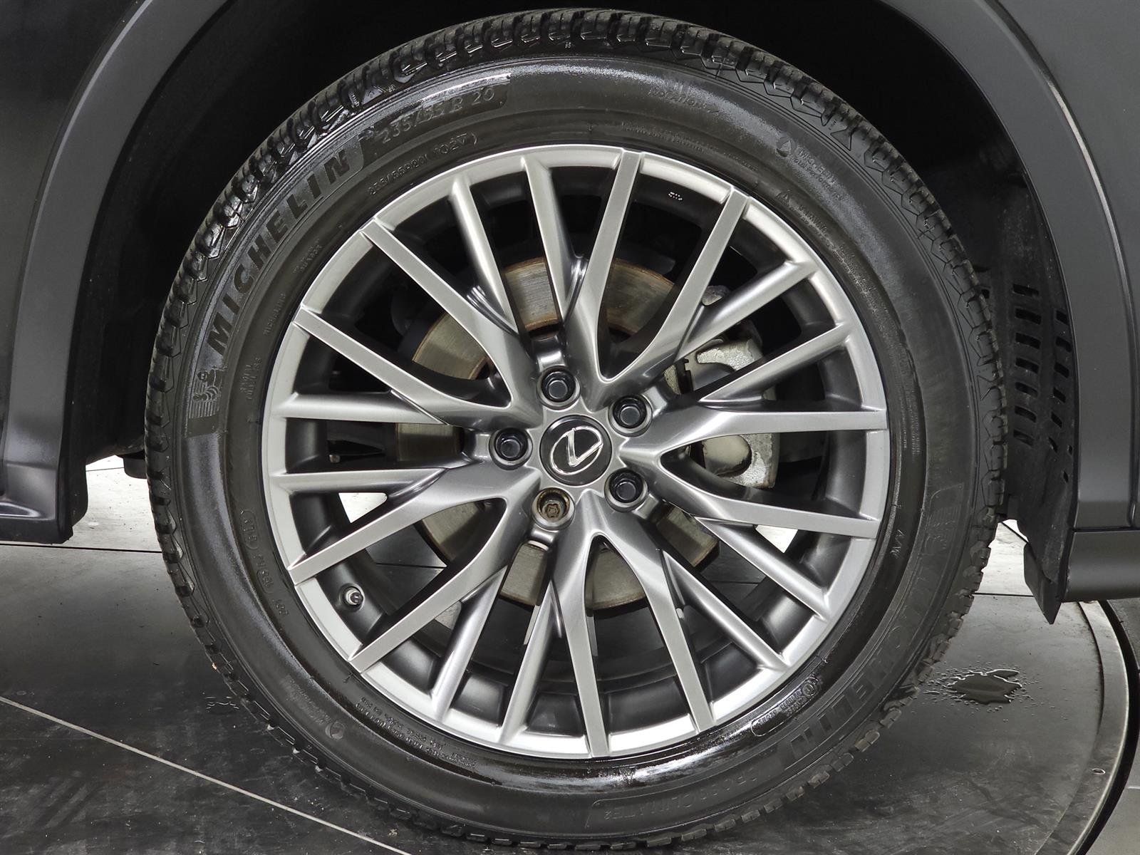 Used 2021 Black Lexus F SPORT Handling image 11