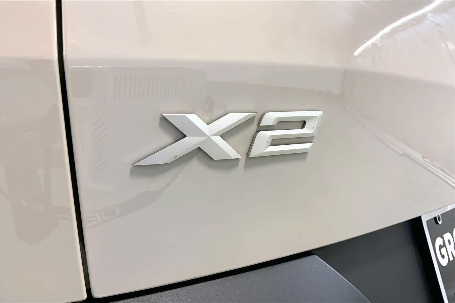 Used 2026 Dune Grey Metallic BMW xDrive28i image 29