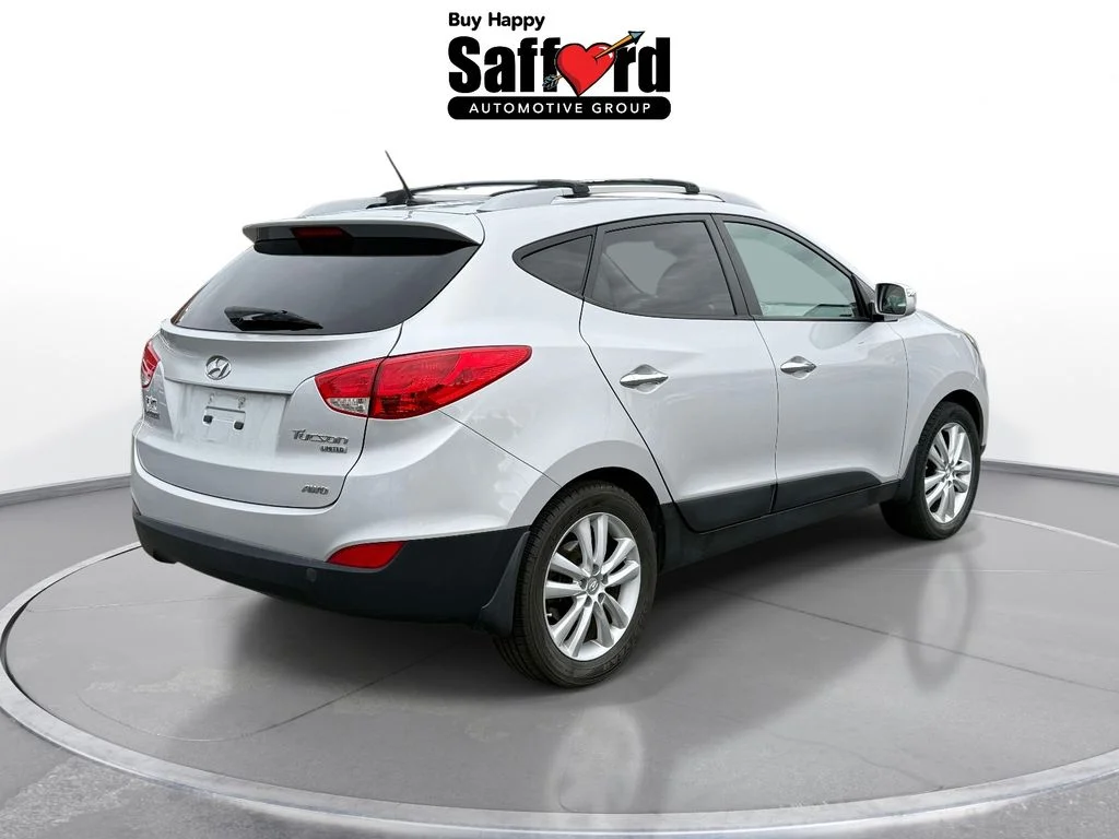 Used 2012 Silver Hyundai Limited image 8