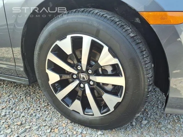 Used 2025 Solar Silver Metallic Honda EX-L image 25
