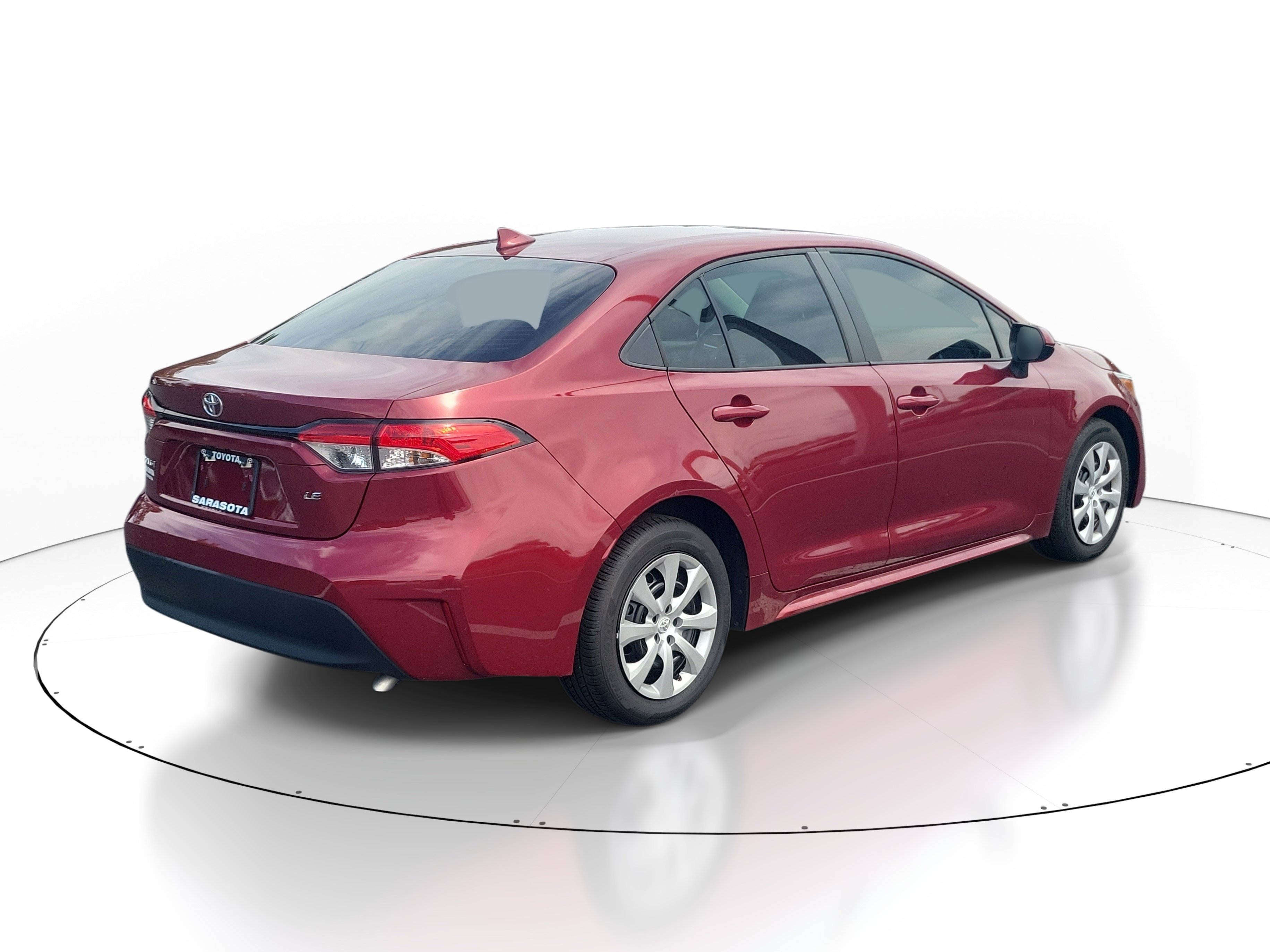 Used 2025 Pearl Toyota LE image 5