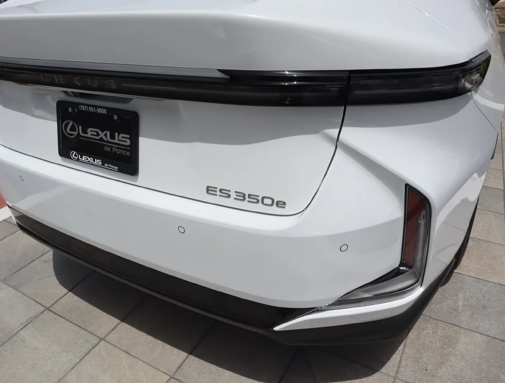 New 2026  Lexus 350e Premium image 19