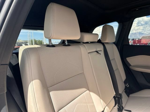 Used 2023 Black BMW xDrive28i image 30