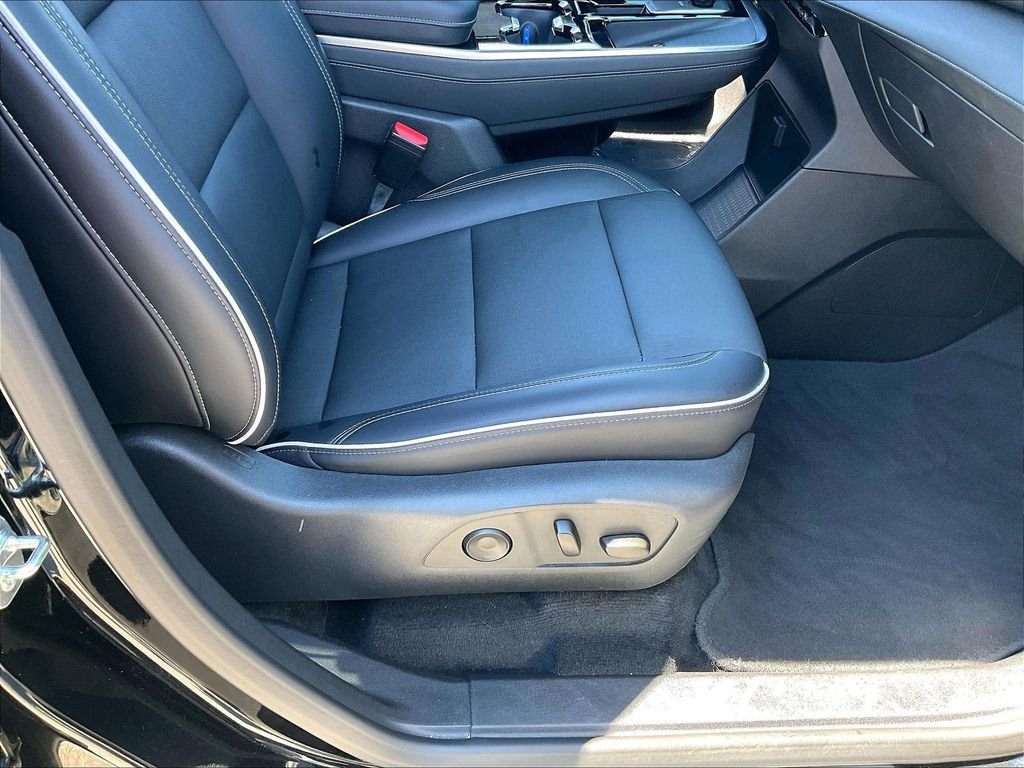 Used 2025 Ebony Twilight Metallic Buick Preferred image 37