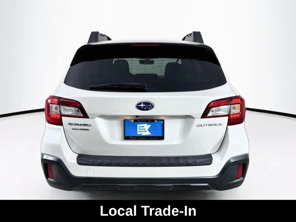 Used 2018 Crystal White Pearl Subaru 2.5i image 7