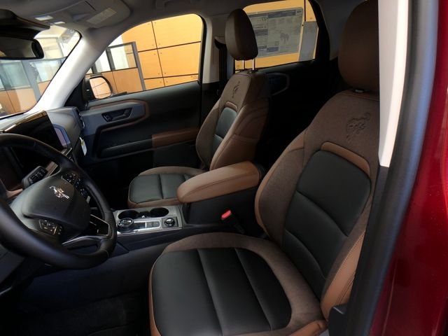 New 2025 Ruby Red Metallic Tinted Clearcoat Ford Outer Banks® image 10