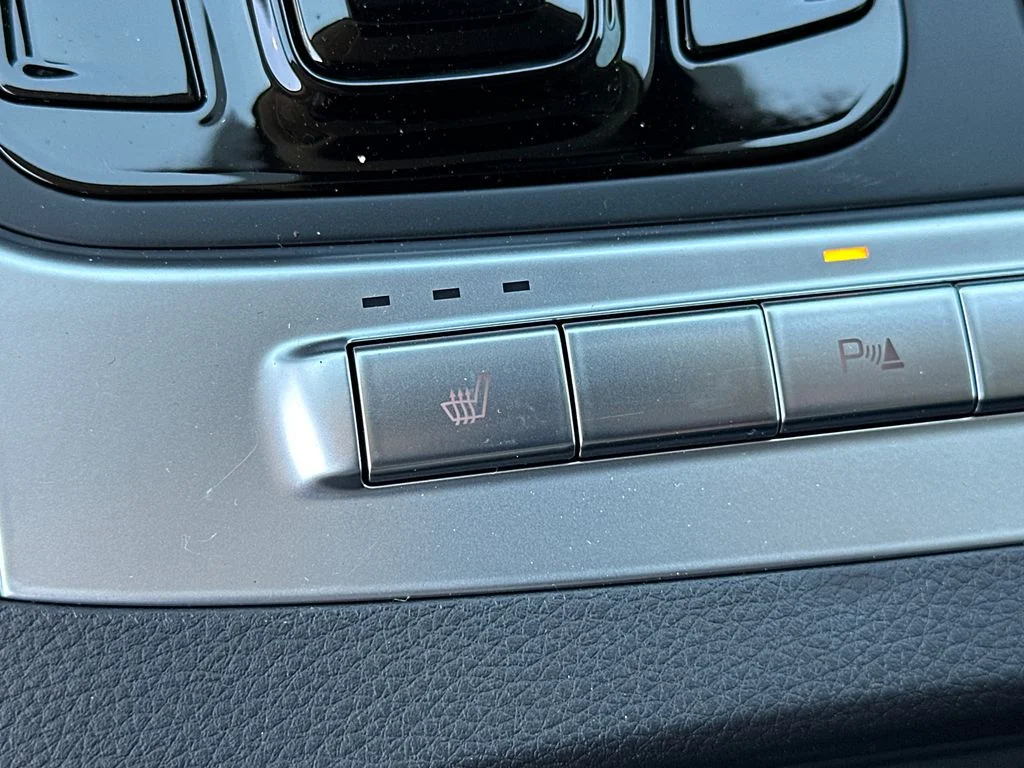 New 2027 White Kia EX image 31