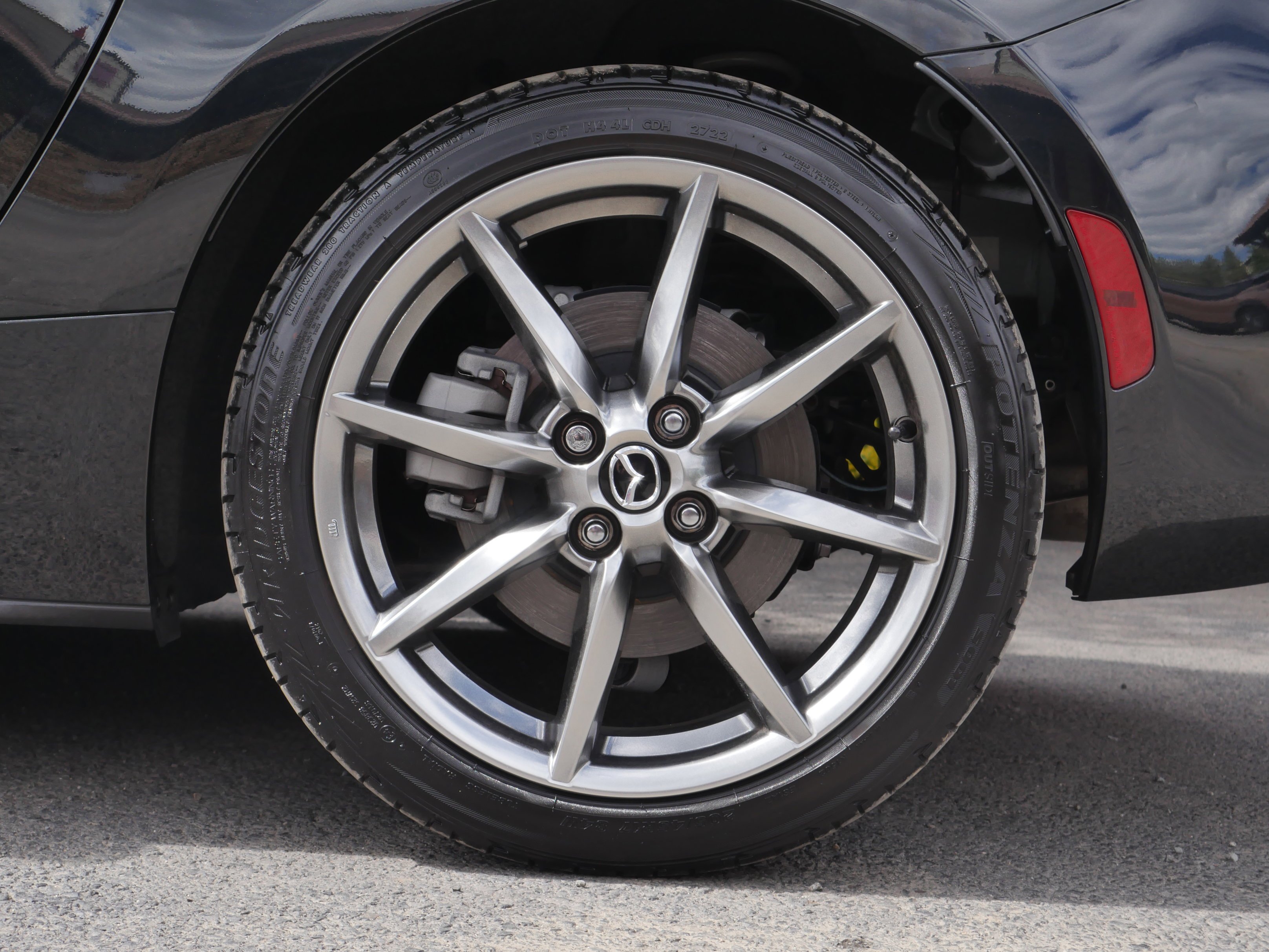 Used 2022 Jet Black Mica Mazda Grand Touring image 17
