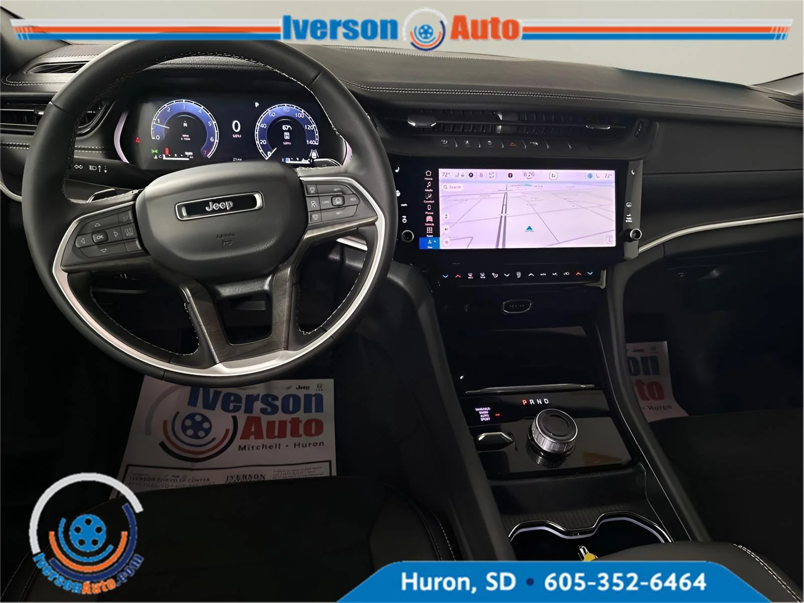 New 2026 Baltic Gray Metallic Clear-Coat Exterior Paint Jeep Laredo Altitude image 29
