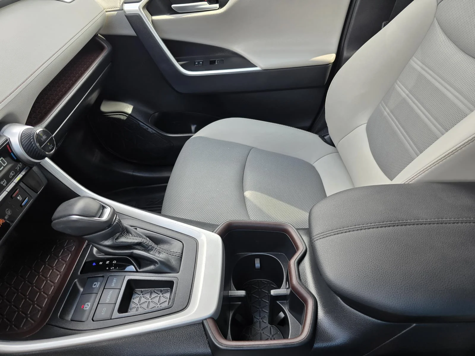 Used 2023 Gray Toyota Limited image 16