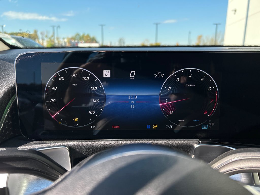 New 2026 Polar White Mercedes-Benz GLB 250 image 17
