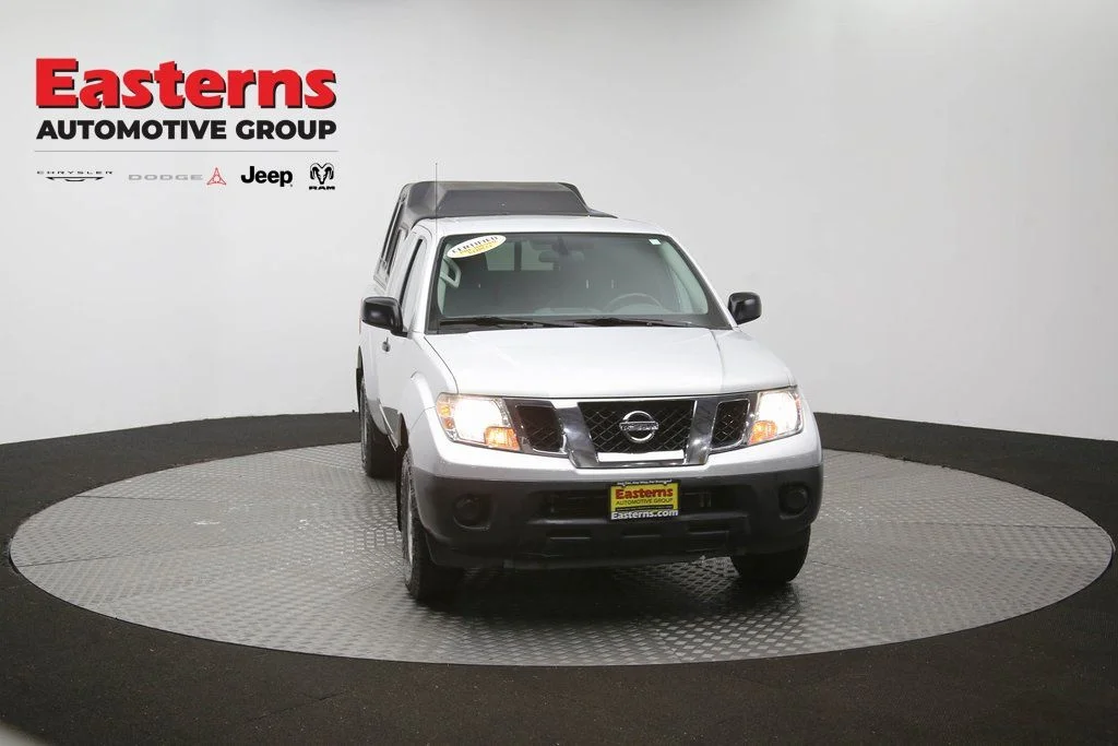 Used 2019 Silver Nissan S image 53
