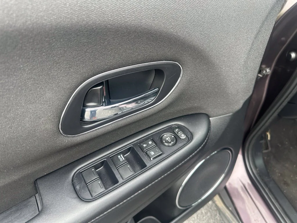 Used 2019 Midnight Amethyst Metallic Honda EX image 17