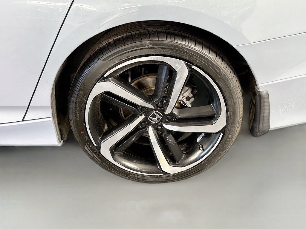 Used 2021 Lunar Silver Metallic Honda Sport image 33