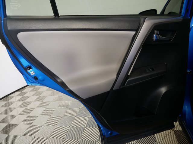 Used 2017 Electric Storm Blue Toyota XLE w/ Convenience Pkg image 12