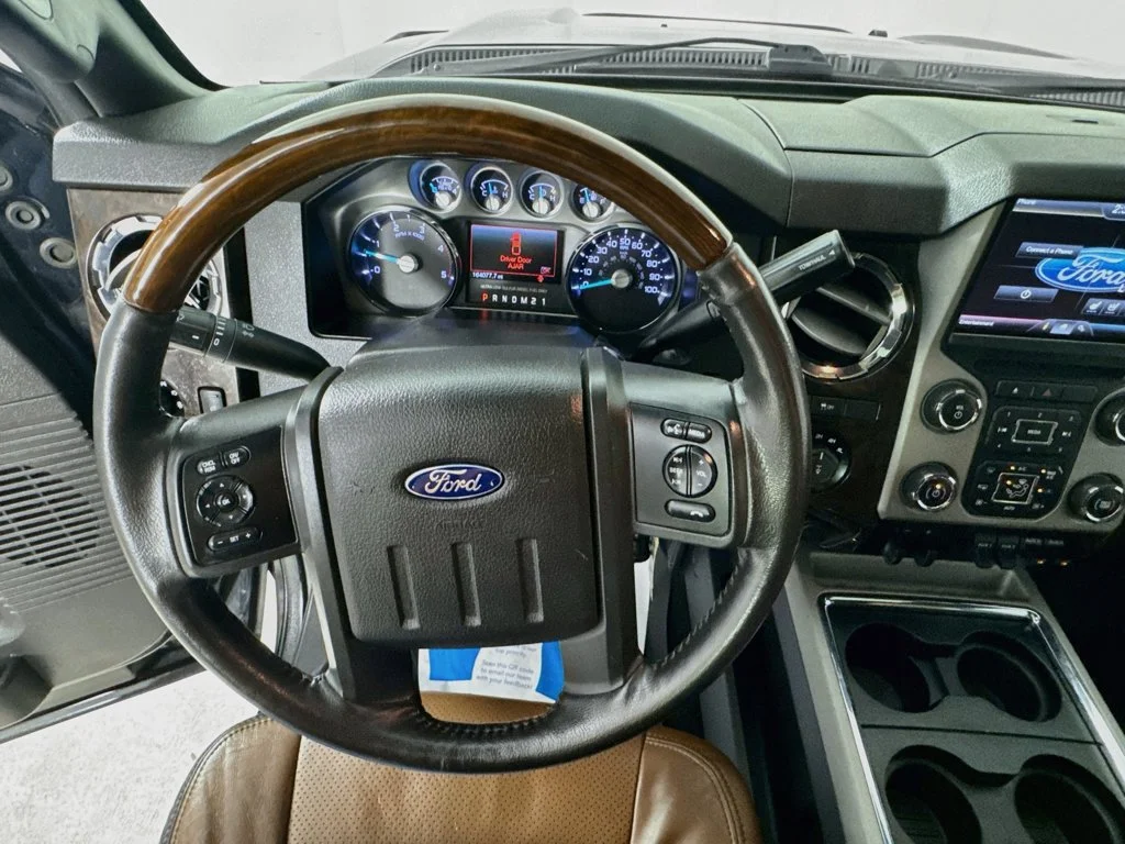 Used 2015 Tuxedo Black Metallic Ford Platinum image 13