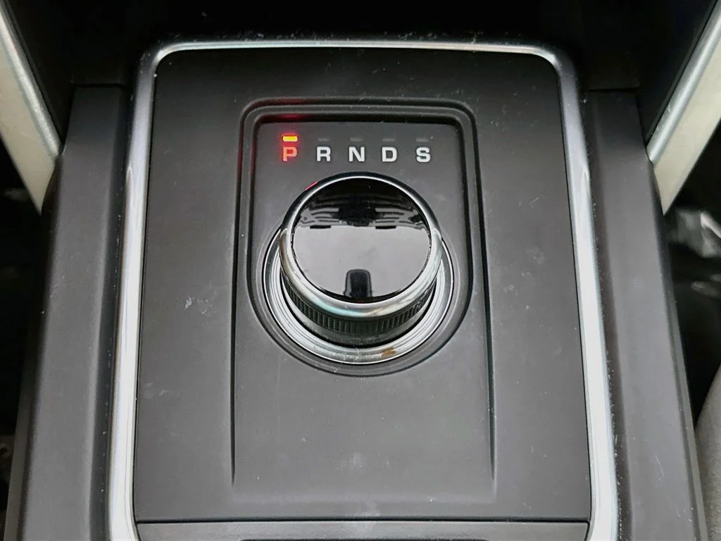 Used 2017 Black Land Rover HSE image 17