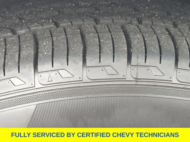Used 2025 White Chrysler Limited image 19