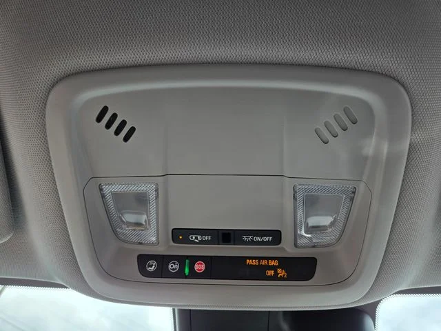 Used 2023 White Chevrolet LT image 27