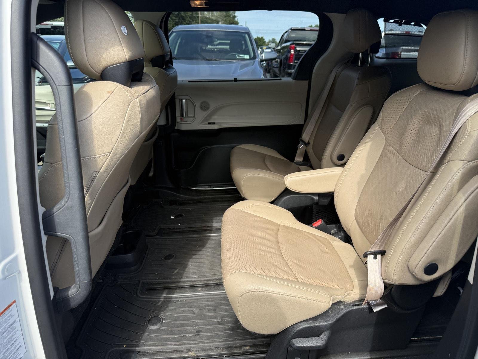 Used 2021 Blizzard Pearl Toyota Limited image 9