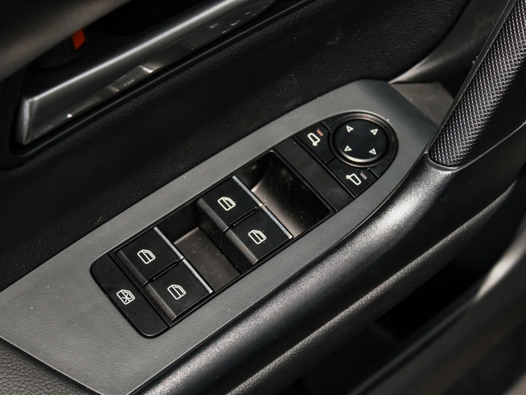 Used 2026 Machine Gray Metallic Mazda Premium image 9