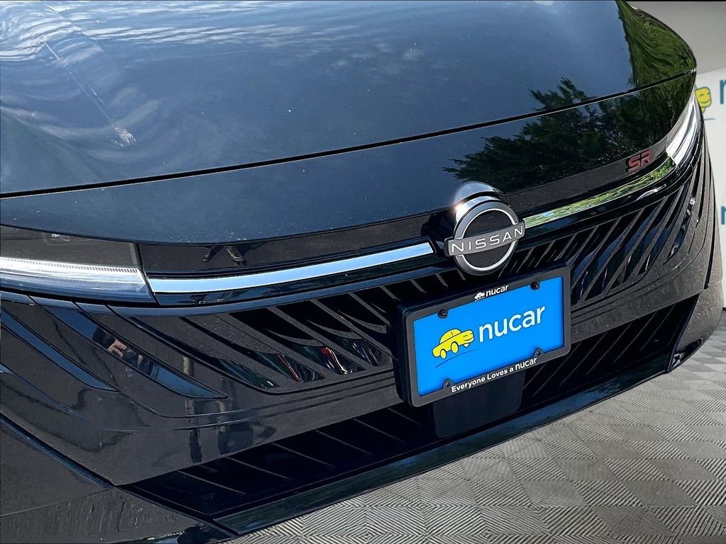 Used 2026 Super Black Nissan SR image 31