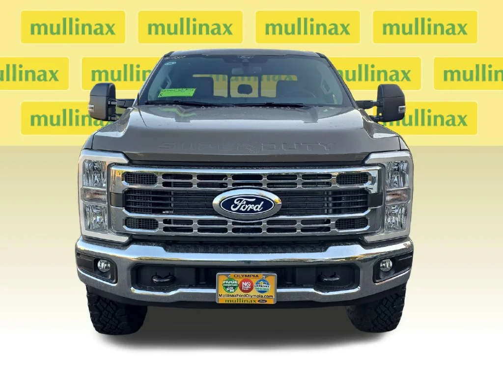 New 2027 Gray Ford XLT image 11