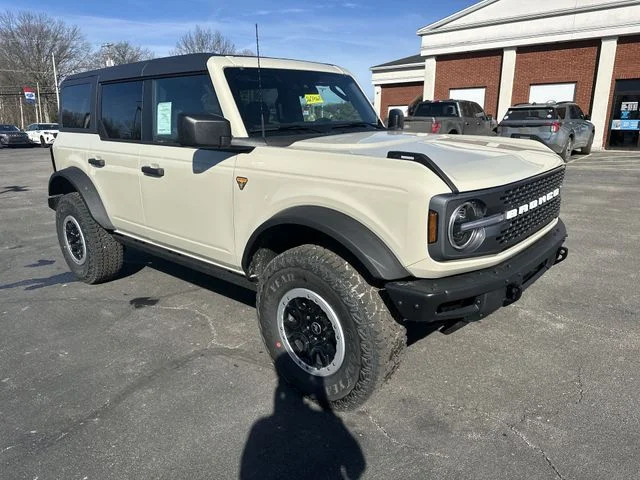 New 2026 Desert Sand Ford Badlands® image 10
