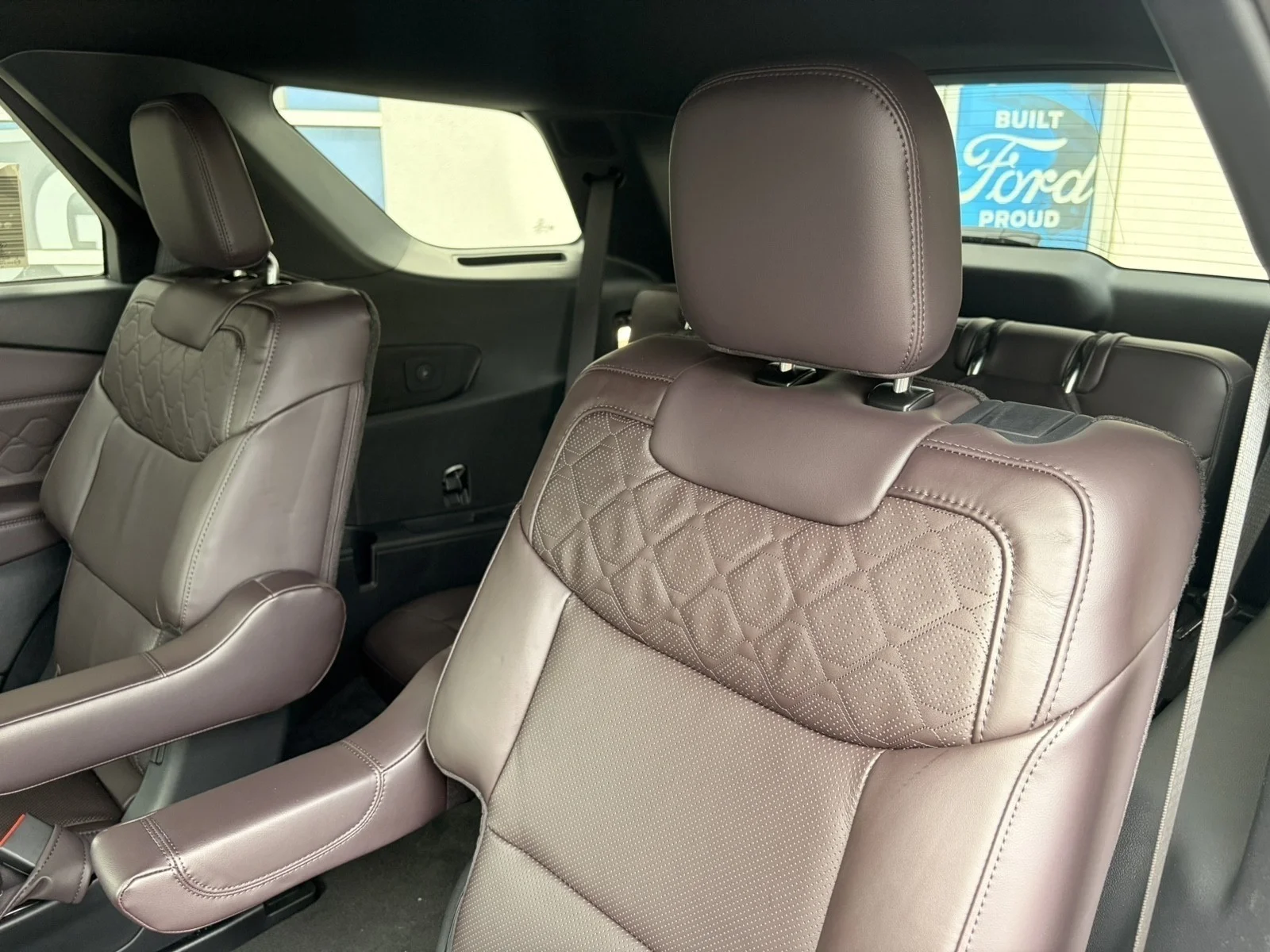 New 2027 Agate Black Metallic Ford Platinum™ image 23