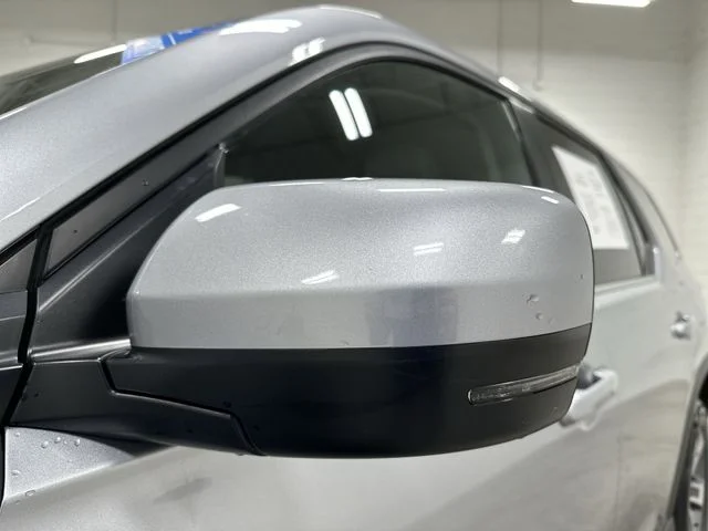 Certified Used 2025 Lunar Silver Metallic Honda EX-L image 12