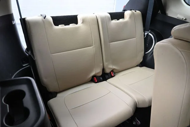 Used 2018 Red Mitsubishi GT image 8