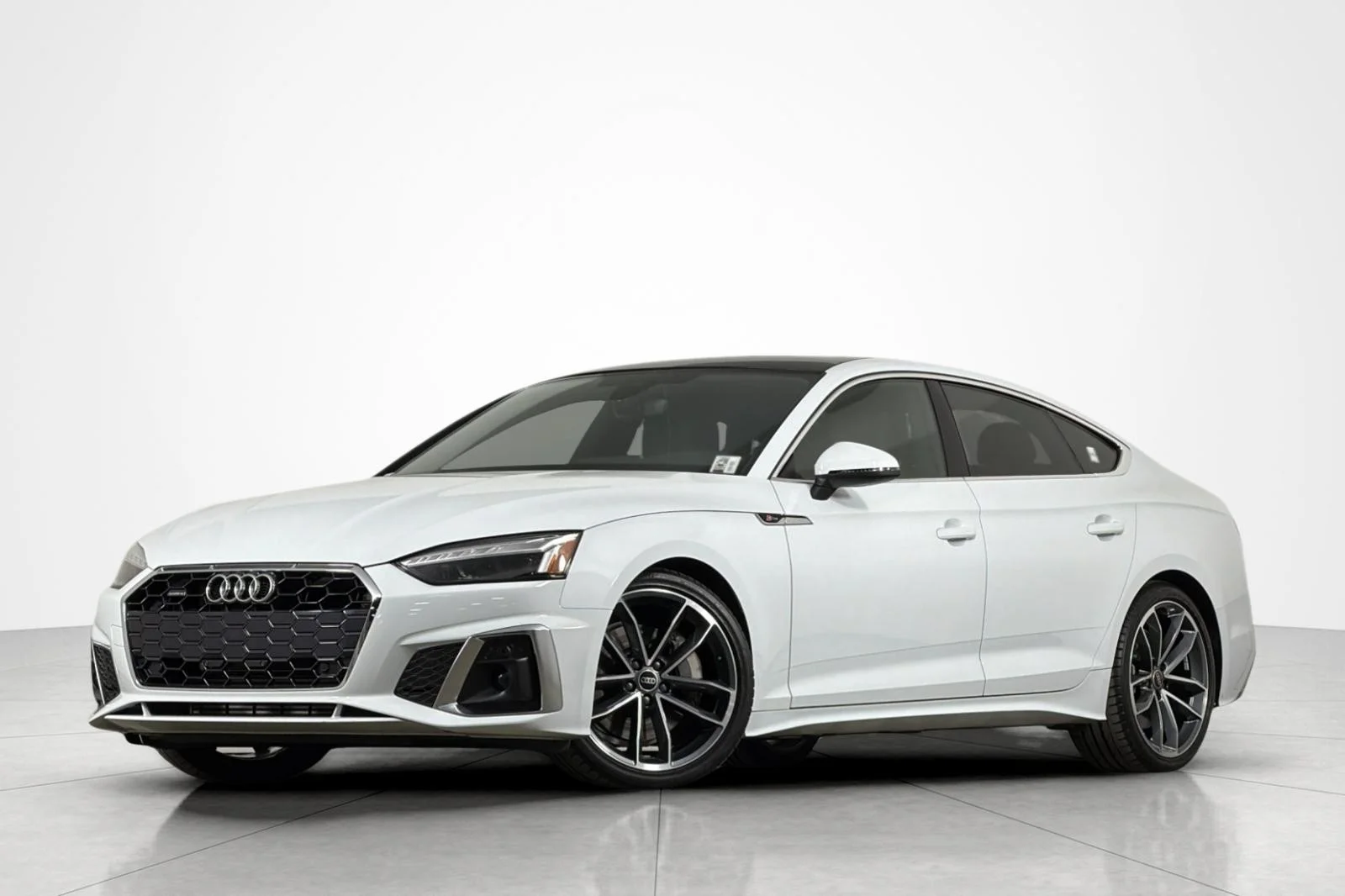 2023 Audi A5 Sportback 45 Premium quattro S tronic's photo