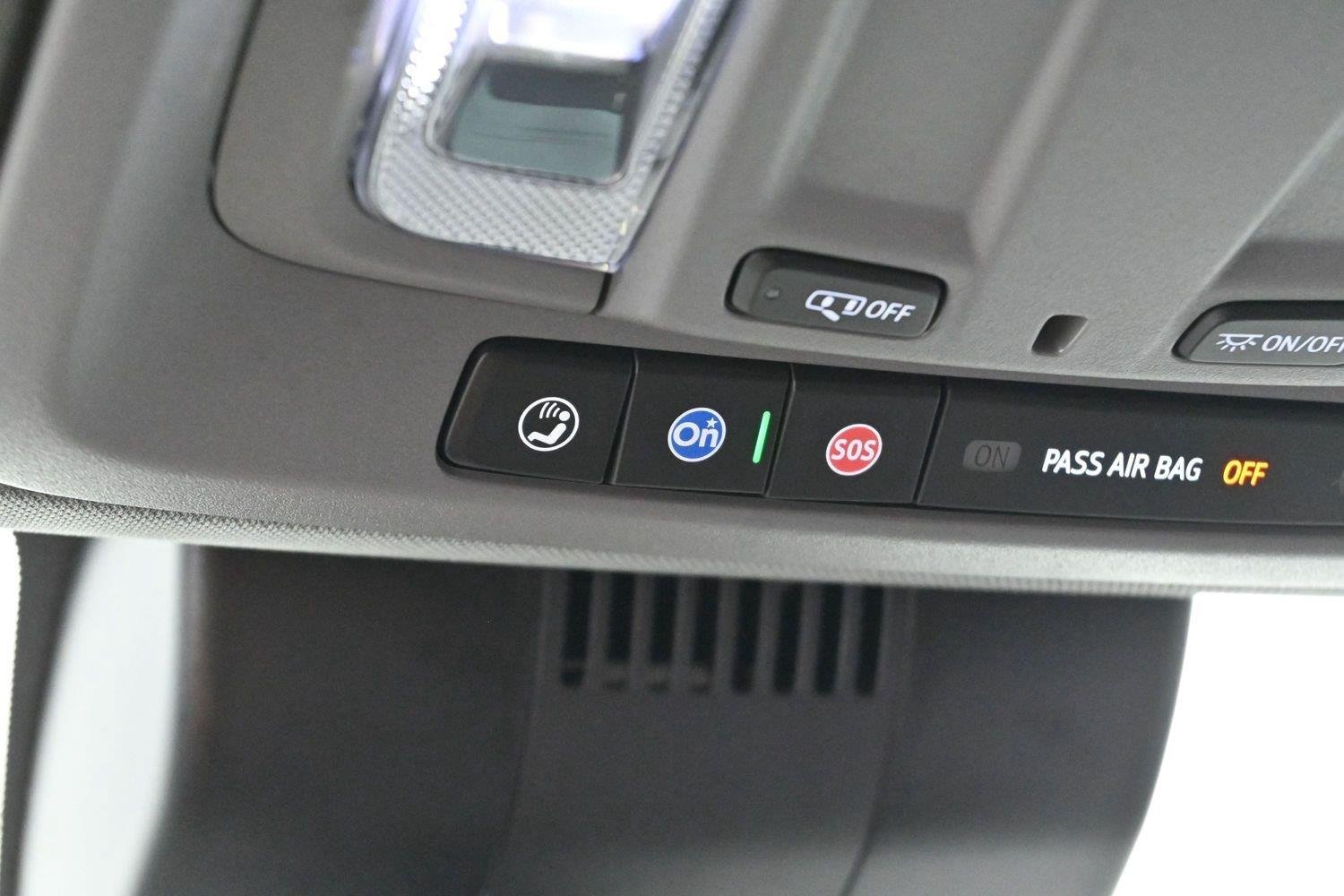 Used 2024 Onyx Black GMC Elevation image 26