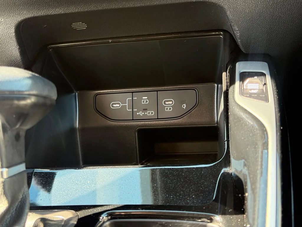 Used 2024 Red Kia X-Line SX image 28