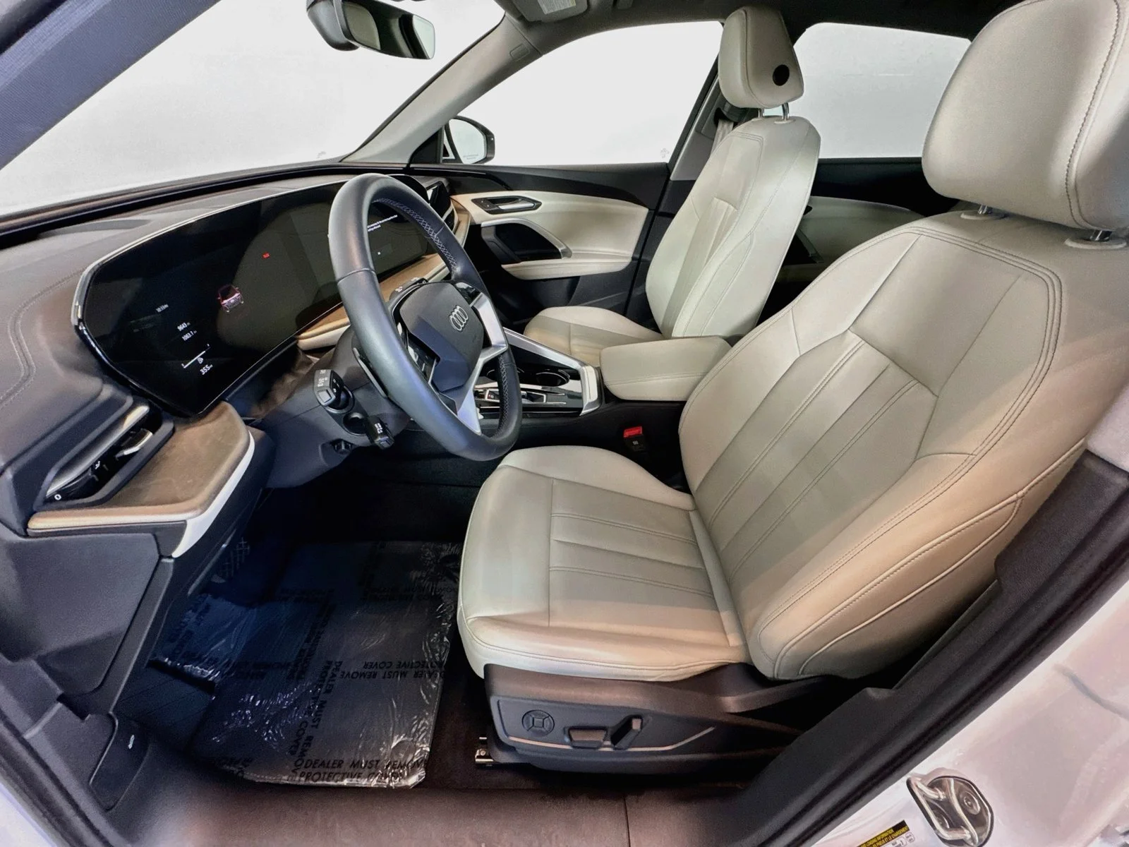 Used 2025 Arkona White Audi Premium image 18