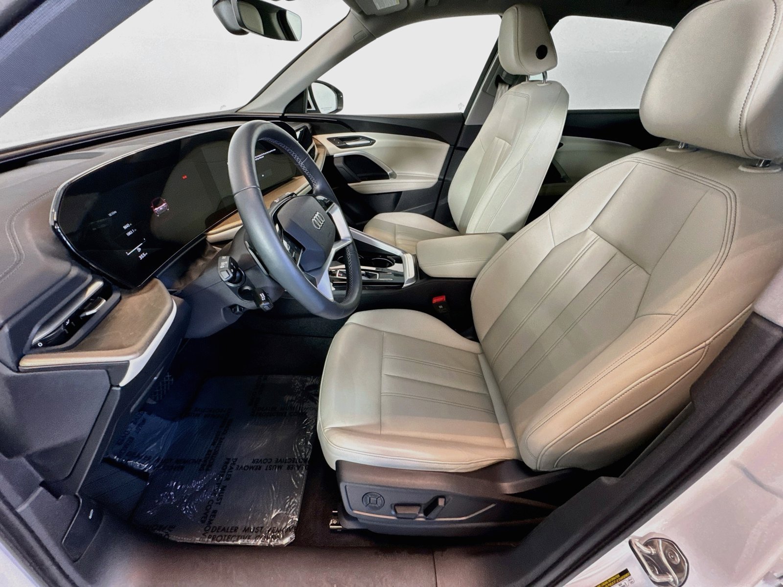 Used 2025 Arkona White Audi Premium image 18