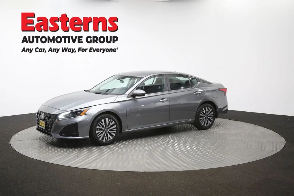 Used 2023 Gray Nissan 2.5 SV image 56